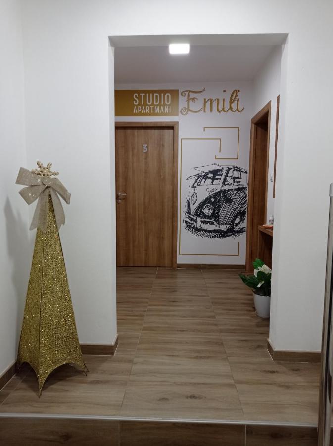 Studio Apartmani Emili Apartman Br 2 Bijeljina Buitenkant foto